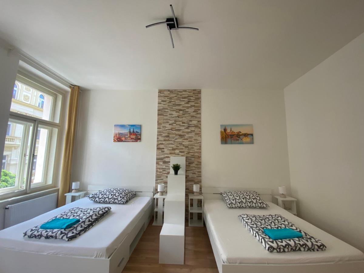 Designed Apartment Next To Vaclav Square With Terrace And Private Garage Prága Kültér fotó